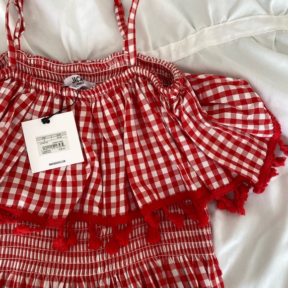 Women’s Dress - Picture 2 of 5